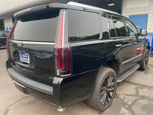 2017 Cadillac Escalade Luxury