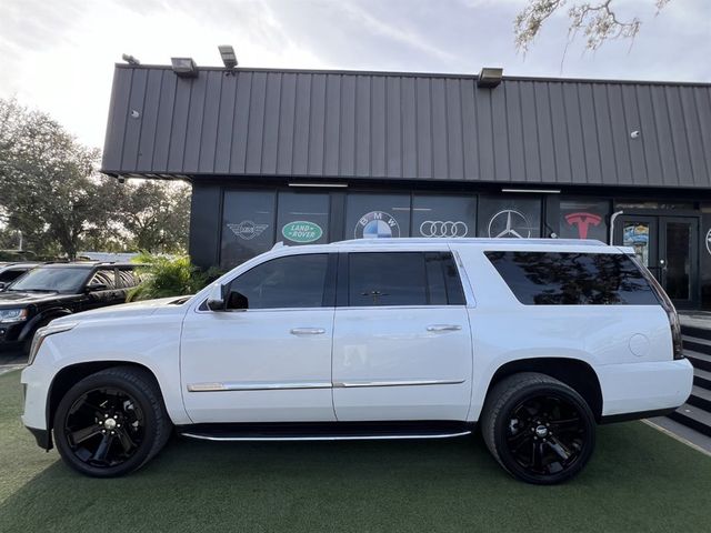 2017 Cadillac Escalade ESV Luxury