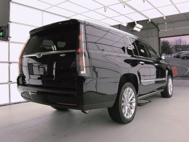 2017 Cadillac Escalade ESV Luxury