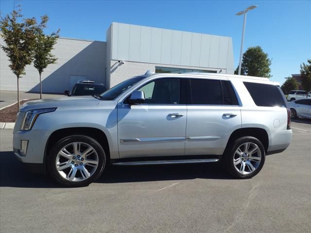 2017 Cadillac Escalade Luxury