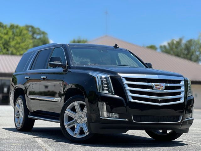 2017 Cadillac Escalade Luxury