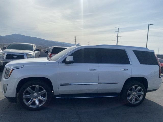 2017 Cadillac Escalade Luxury