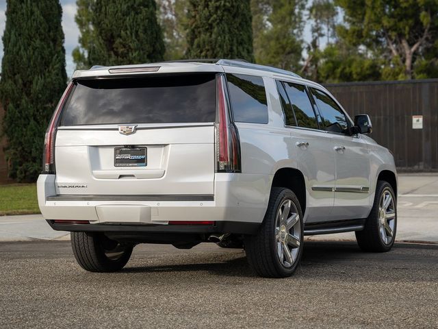 2017 Cadillac Escalade Luxury