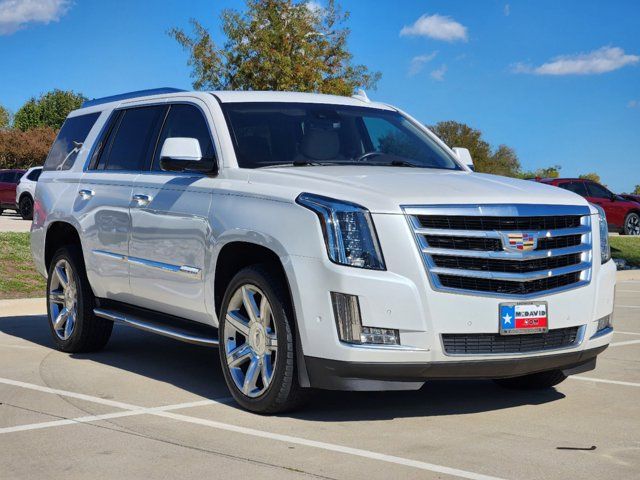 2017 Cadillac Escalade Luxury