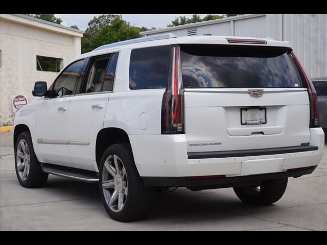 2017 Cadillac Escalade Luxury