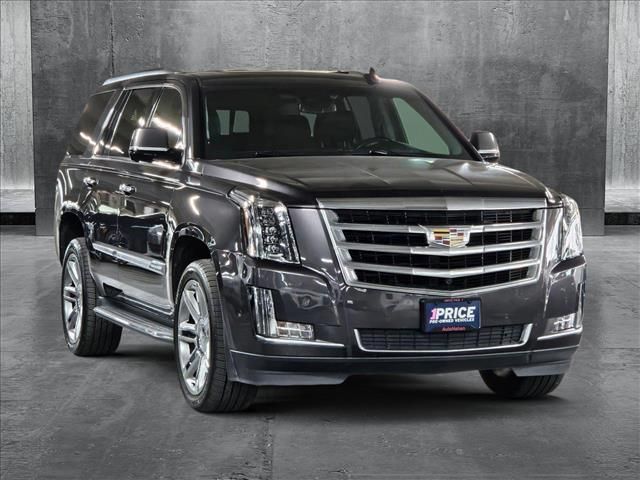 2017 Cadillac Escalade Luxury