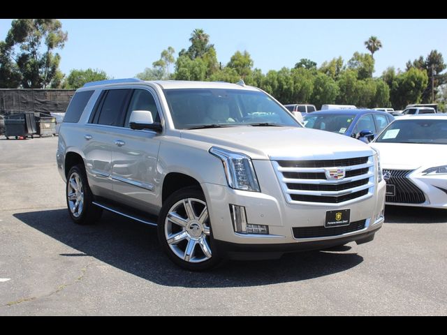 2017 Cadillac Escalade Luxury