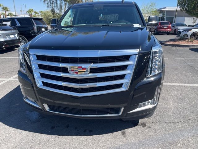 2017 Cadillac Escalade Luxury