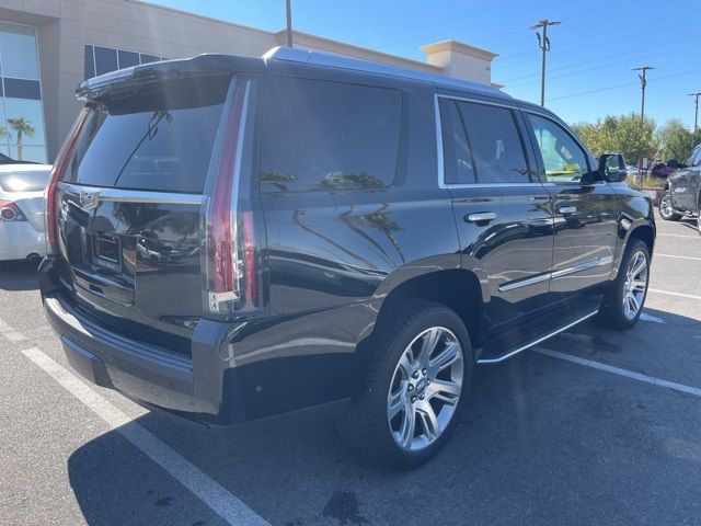 2017 Cadillac Escalade Luxury