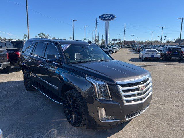 2017 Cadillac Escalade Luxury