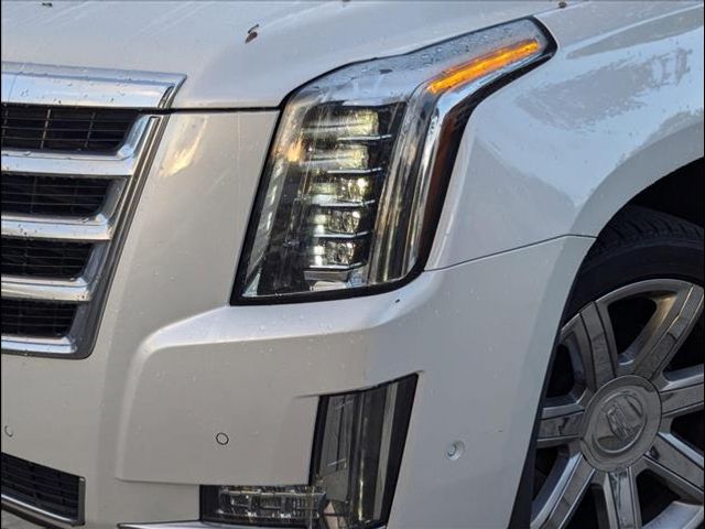 2017 Cadillac Escalade Luxury