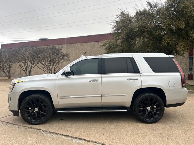 2017 Cadillac Escalade Luxury