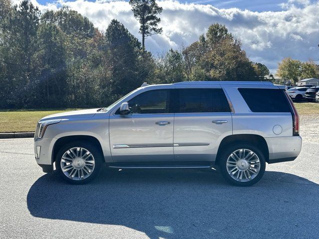 2017 Cadillac Escalade Luxury