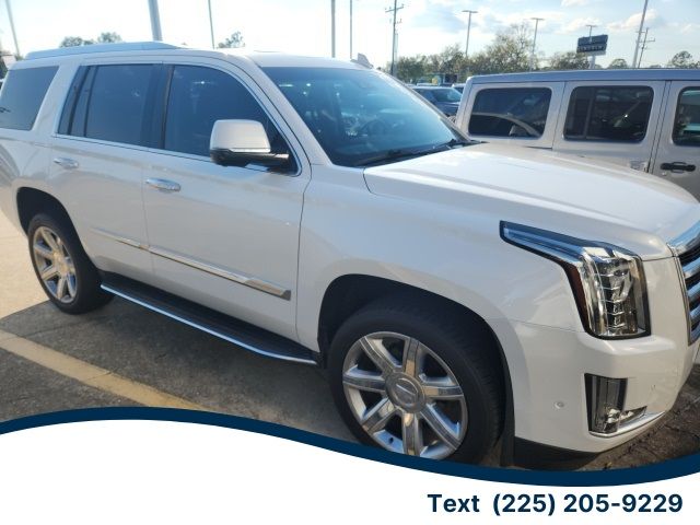 2017 Cadillac Escalade Luxury