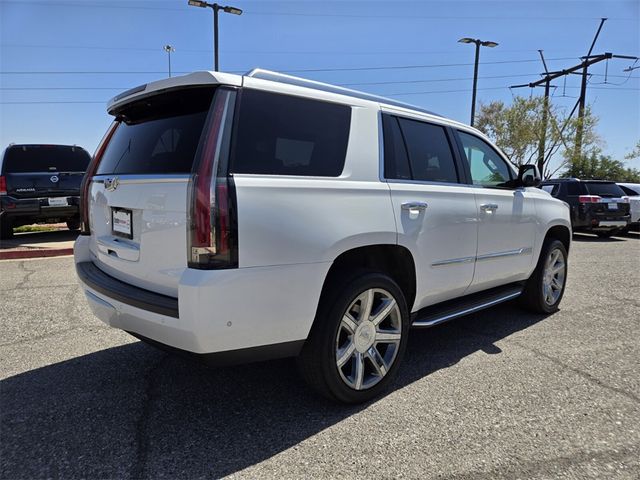 2017 Cadillac Escalade Luxury