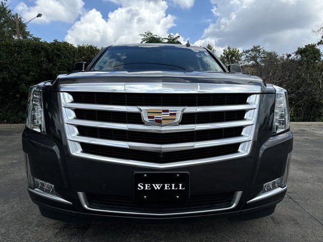 2017 Cadillac Escalade Luxury