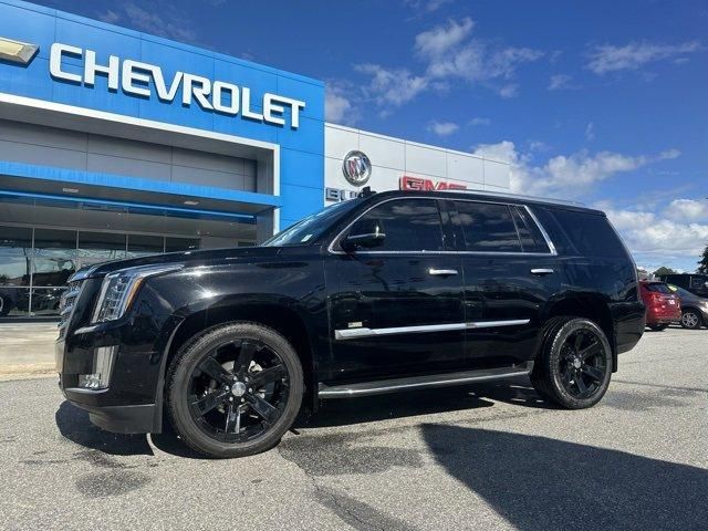 2017 Cadillac Escalade Luxury