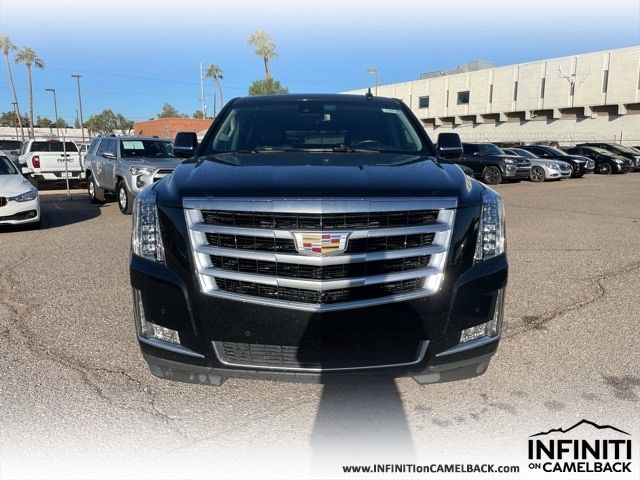 2017 Cadillac Escalade Luxury