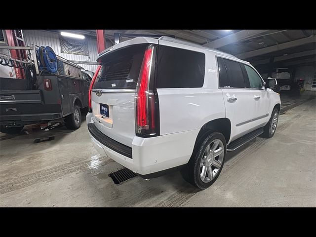 2017 Cadillac Escalade Luxury