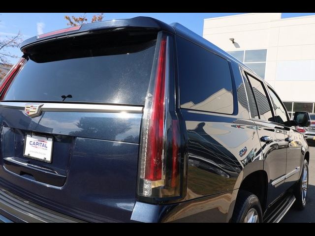 2017 Cadillac Escalade Luxury
