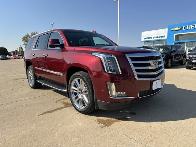 2017 Cadillac Escalade Luxury