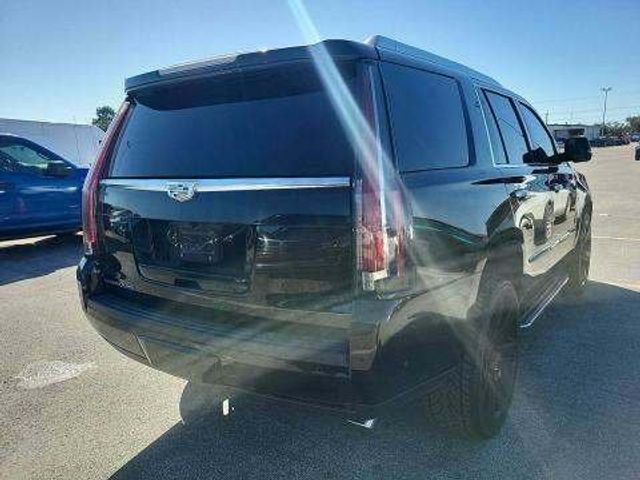 2017 Cadillac Escalade Luxury