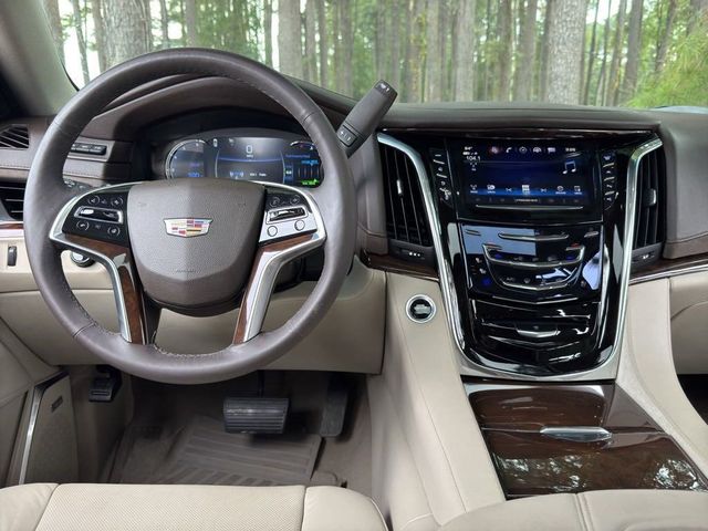 2017 Cadillac Escalade Luxury