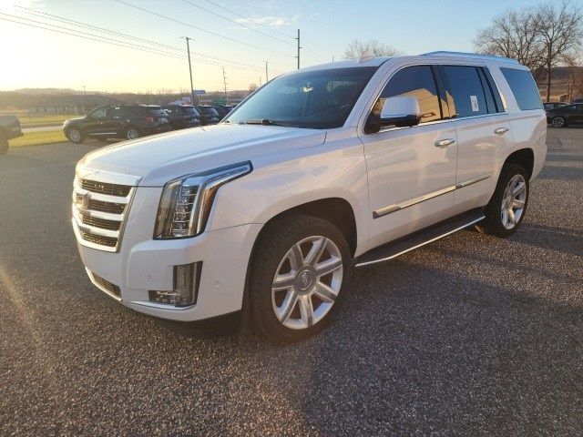 2017 Cadillac Escalade Luxury