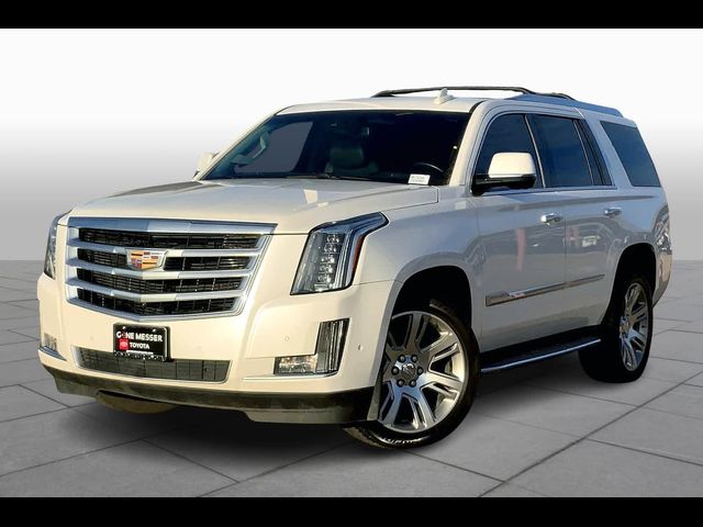 2017 Cadillac Escalade Luxury