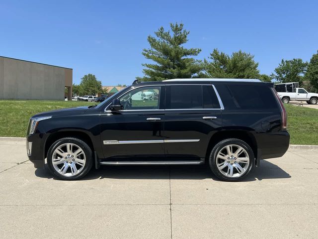 2017 Cadillac Escalade Luxury