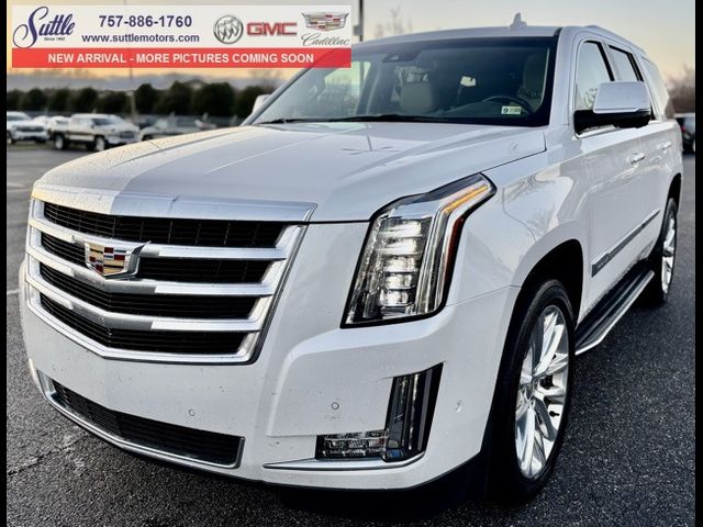 2017 Cadillac Escalade Luxury