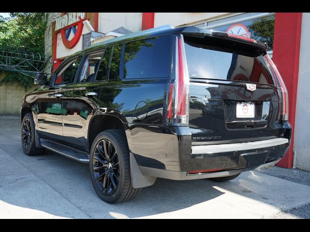 2017 Cadillac Escalade Luxury