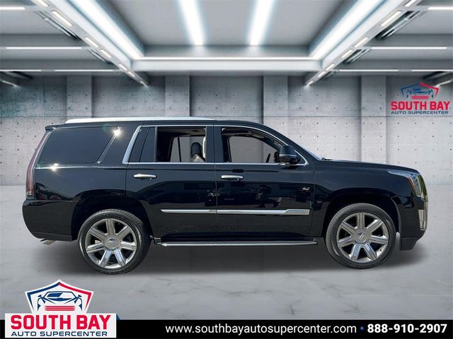 2017 Cadillac Escalade Luxury