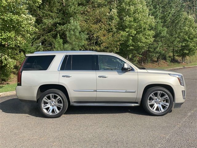 2017 Cadillac Escalade Luxury