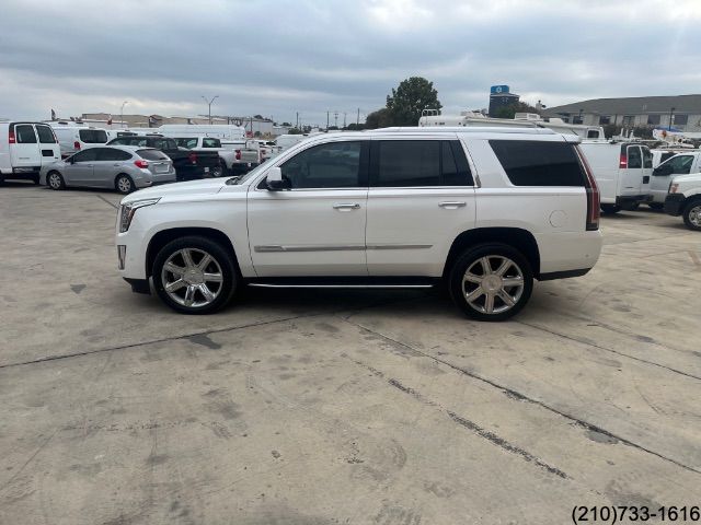 2017 Cadillac Escalade Luxury