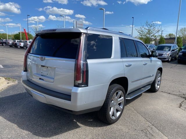 2017 Cadillac Escalade Luxury