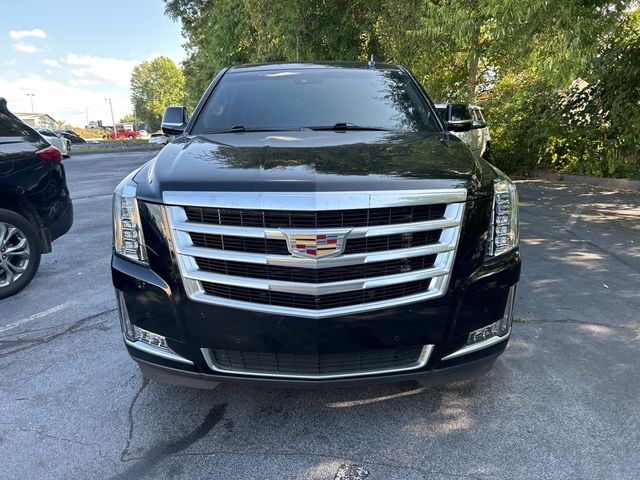 2017 Cadillac Escalade Luxury