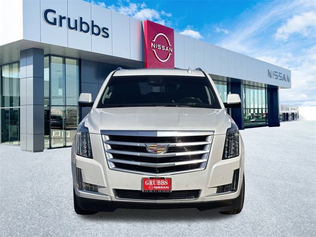 2017 Cadillac Escalade Luxury