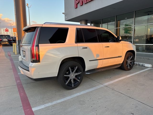 2017 Cadillac Escalade Luxury