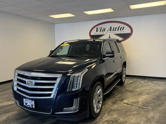 2017 Cadillac Escalade Luxury