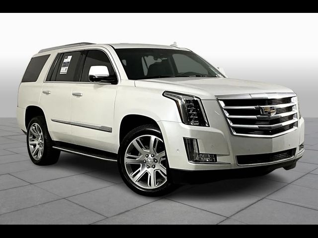 2017 Cadillac Escalade Luxury