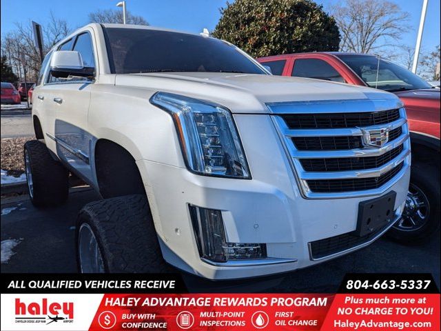 2017 Cadillac Escalade Luxury