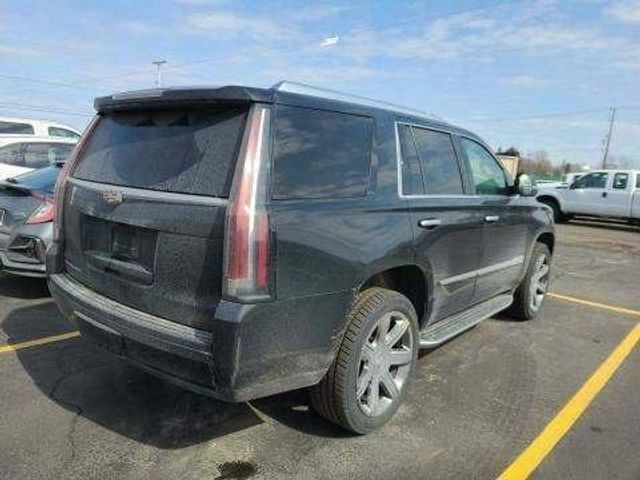 2017 Cadillac Escalade Luxury