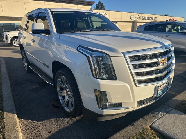 2017 Cadillac Escalade Luxury