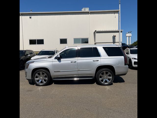 2017 Cadillac Escalade Luxury