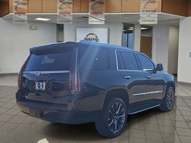 2017 Cadillac Escalade Luxury