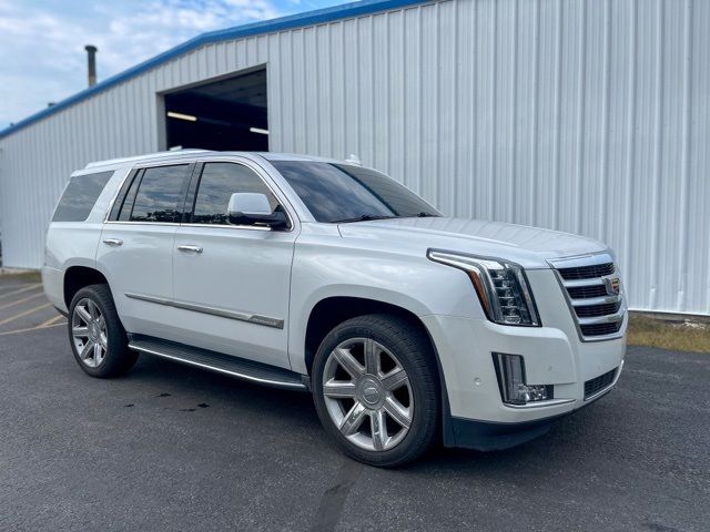 2017 Cadillac Escalade Luxury