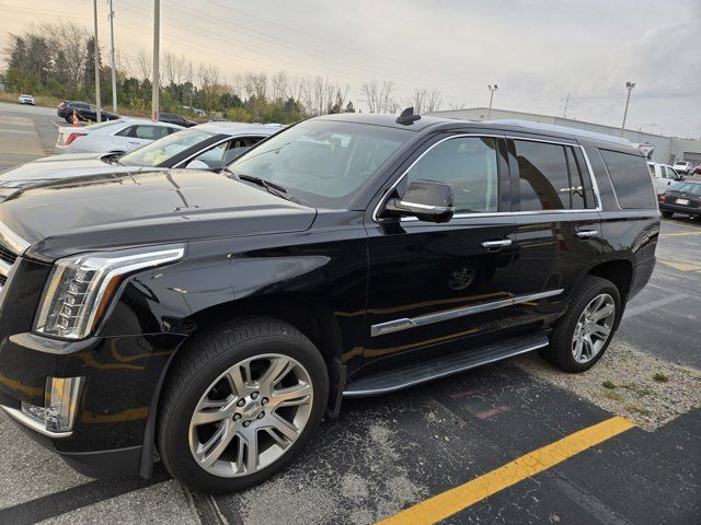 2017 Cadillac Escalade Luxury