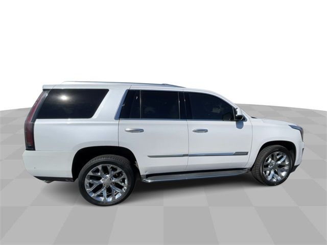 2017 Cadillac Escalade Luxury