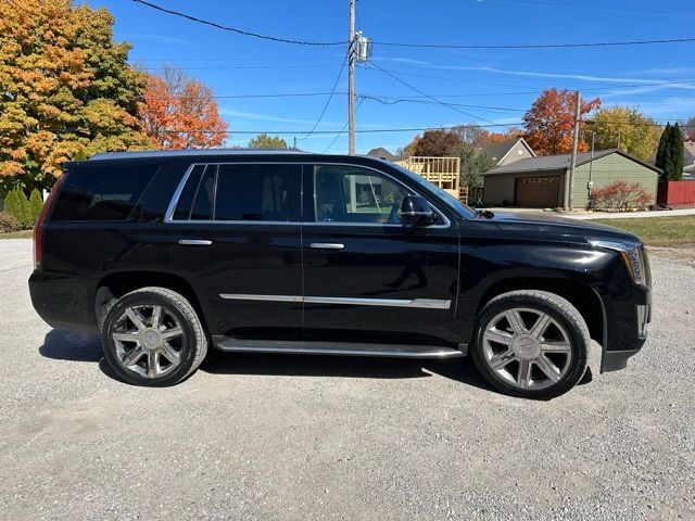 2017 Cadillac Escalade Luxury